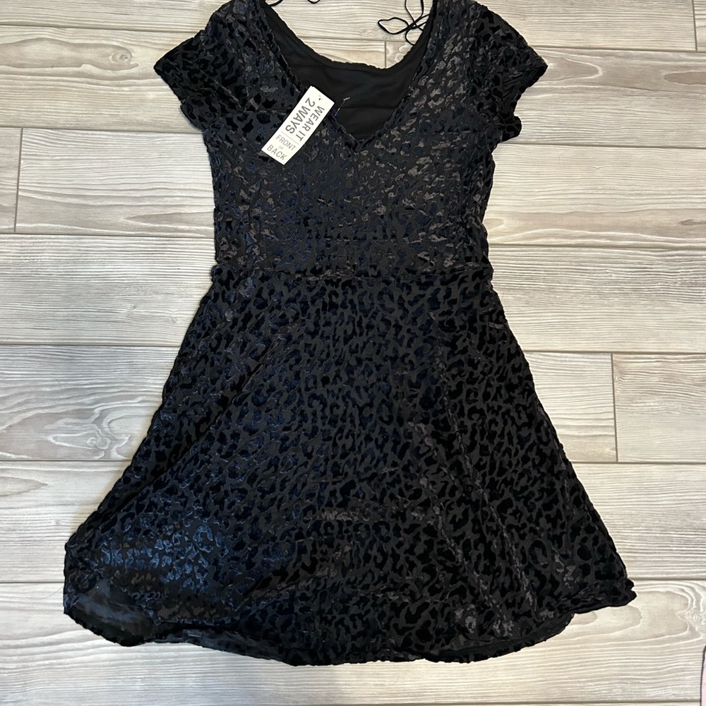 NWT black Aeropostale cheetah dress short sleeve fit and flare